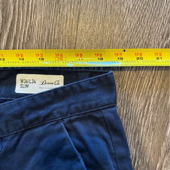 Solid Trouser in Slim Fit - Picture 4 of 6